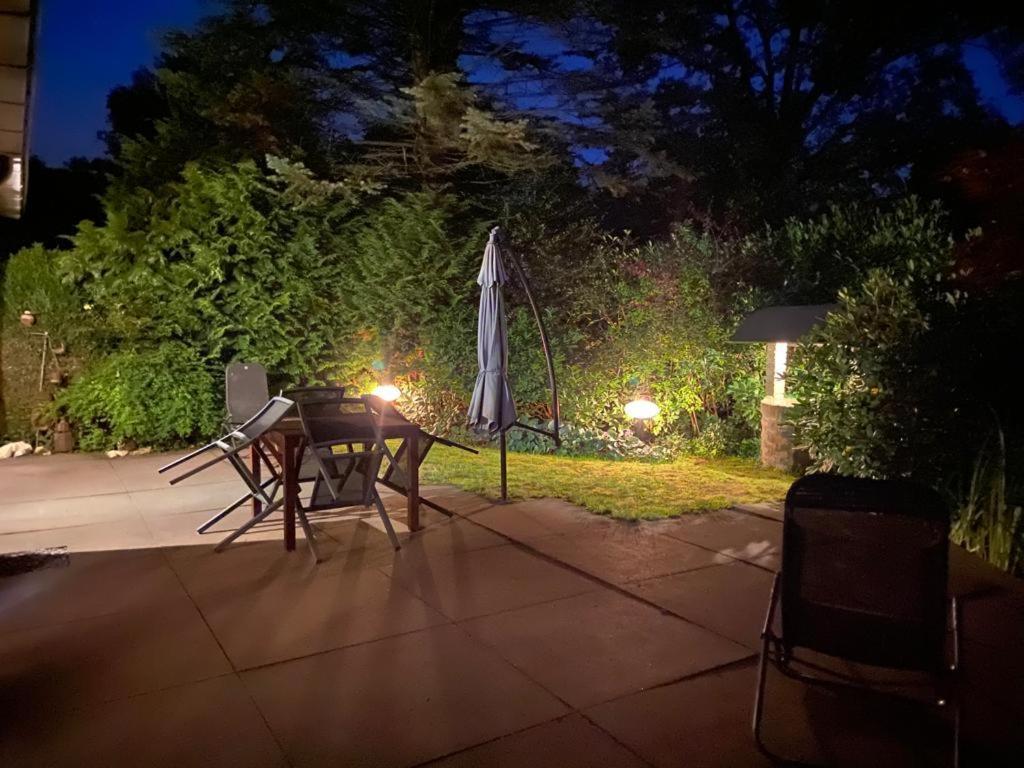 Ruime En Comfortabele Bungalow Aan Bosrand Lage Mierde Buitenkant foto